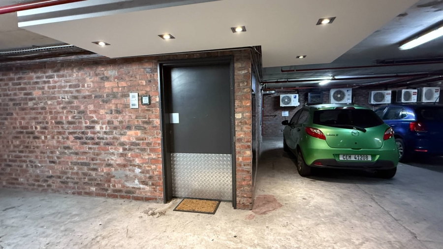 To Let commercial Property for Rent in De Waterkant Western Cape
